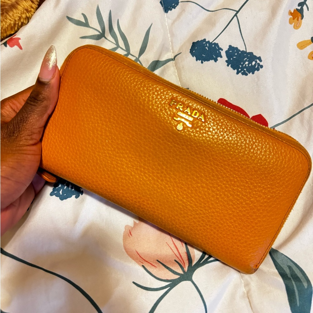 Prada wallet || Prada Milano Zippy Wallet